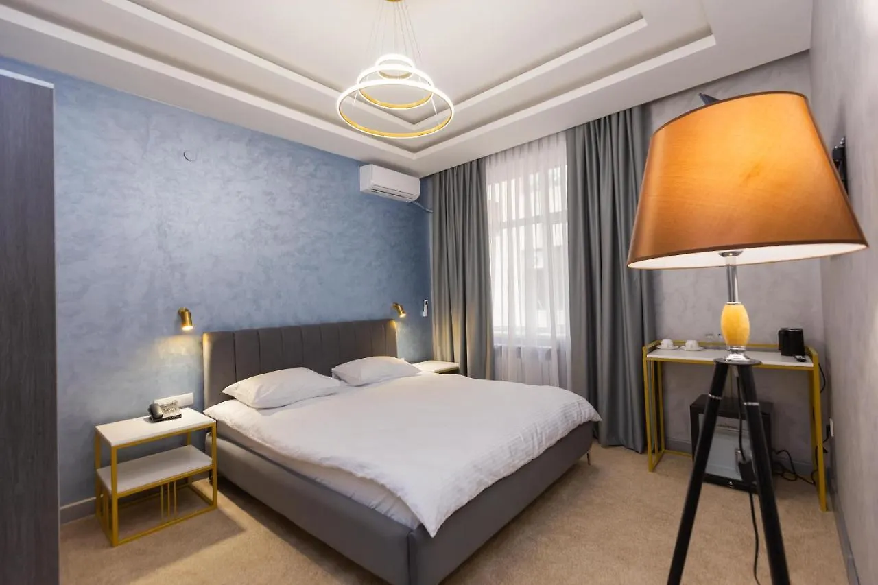 Amelia Hotel Kuramys