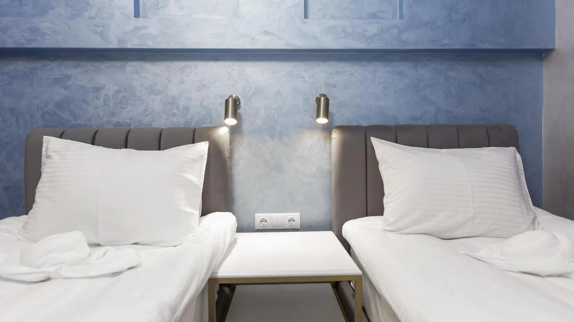Amelia Hotel Kuramys